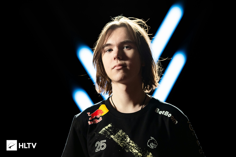 Bilibili Gaming 发布年度纪录片海报：第一集将讲述 Bilibili Gaming 队伍的故事和幕后花絮。